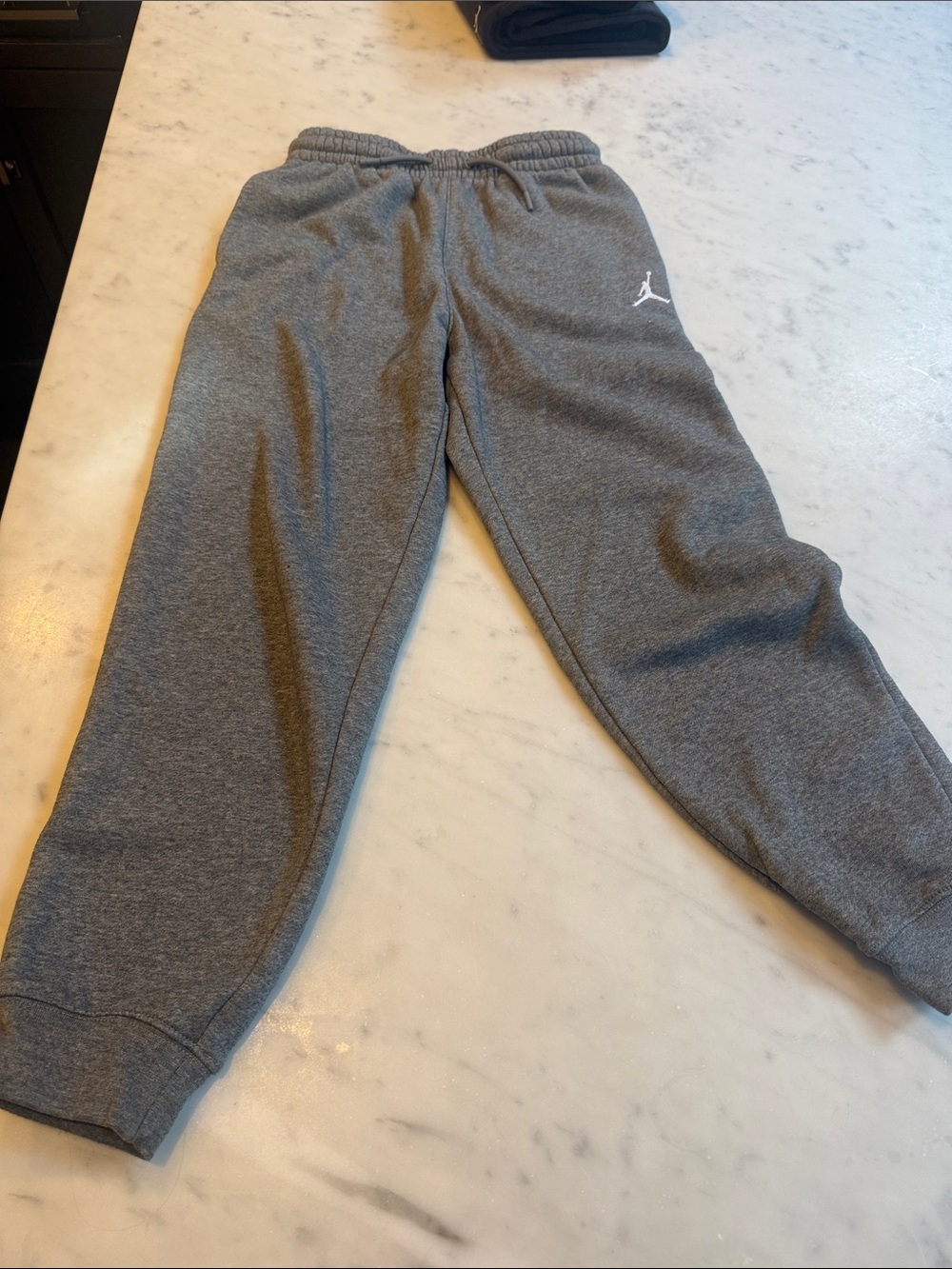 Jordan Kids Gray Fleece Joggers with Jumpman Logo youth size medium